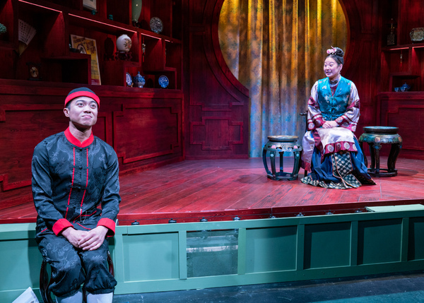 Photos: First Look at the Chicago Premiere of THE CHINESE LADY at Theater Wit Image