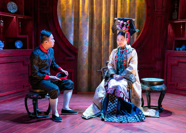 Photos: First Look at the Chicago Premiere of THE CHINESE LADY at Theater Wit Image