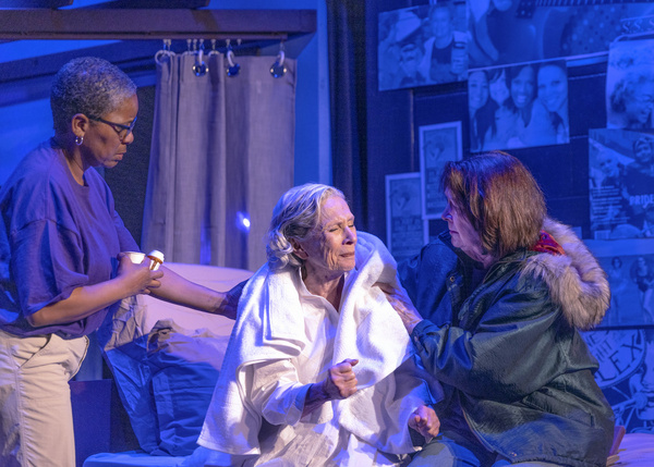 Photos: First Look At The World Premiere Of SEVEN DAYS AT SEA, Now Playing Through June 5 At The Edge Theater 