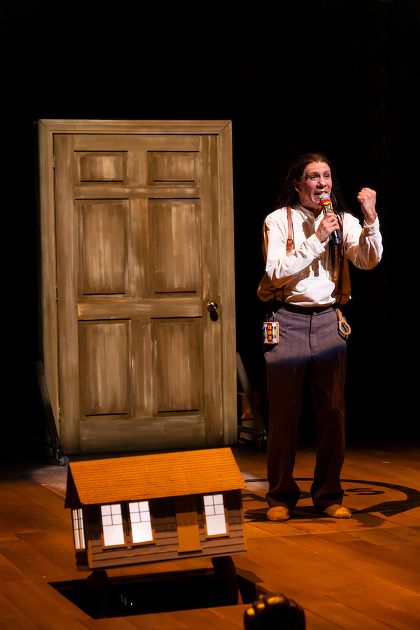 Photos: First Look at BETWEEN TWO KNEES at Yale Rep Image