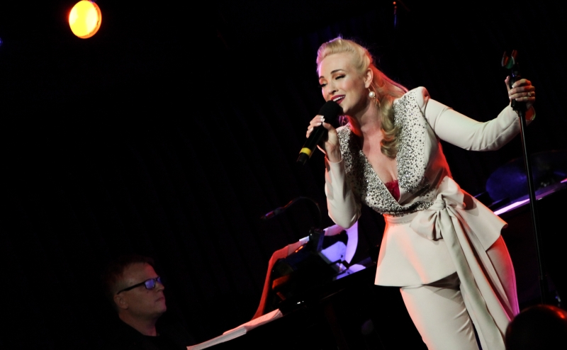 Review: Brandi Burkhardt Is A Wonder In FINDING WONDERLAND at The Green Room 42 Image