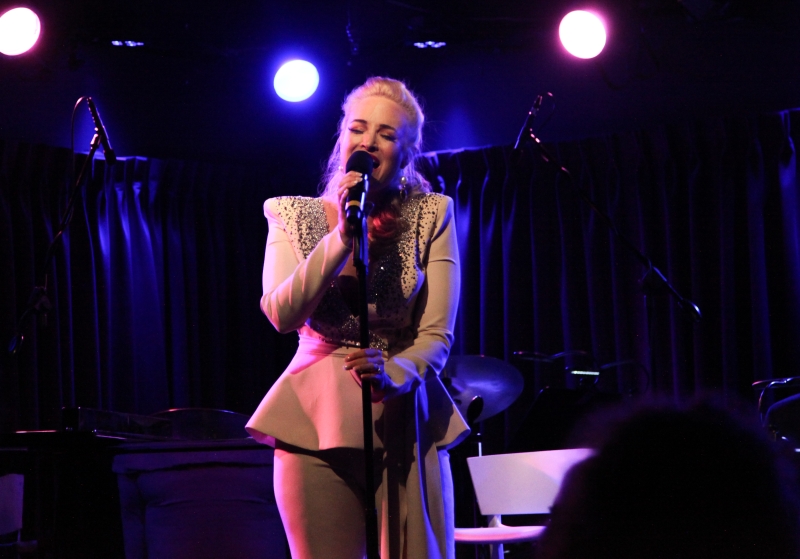 Review: Brandi Burkhardt Is A Wonder In FINDING WONDERLAND at The Green Room 42 Image