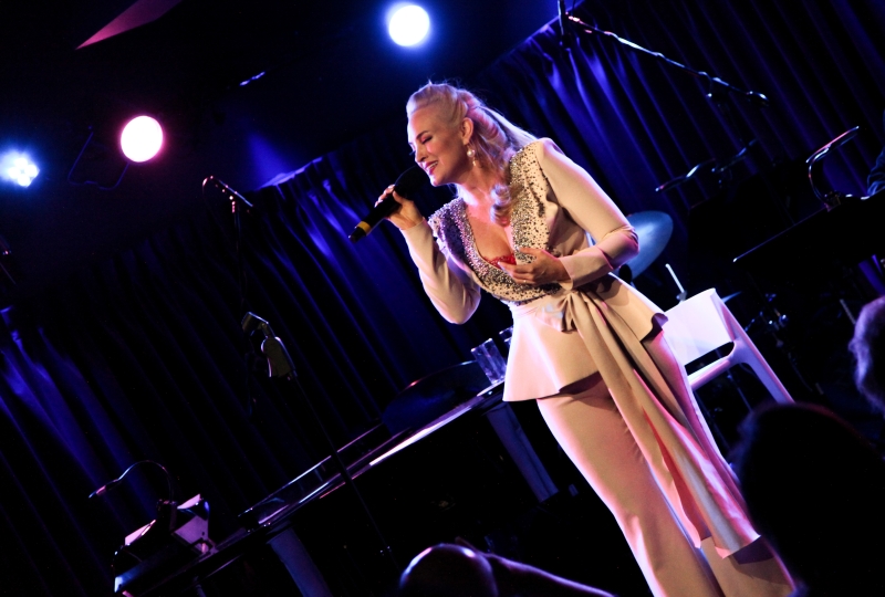 Review: Brandi Burkhardt Is A Wonder In FINDING WONDERLAND at The Green Room 42 Image