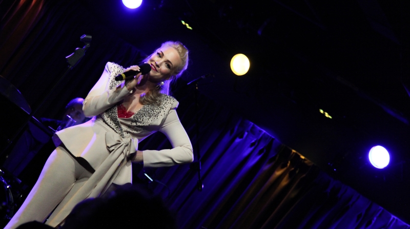 Review: Brandi Burkhardt Is A Wonder In FINDING WONDERLAND at The Green Room 42 Image