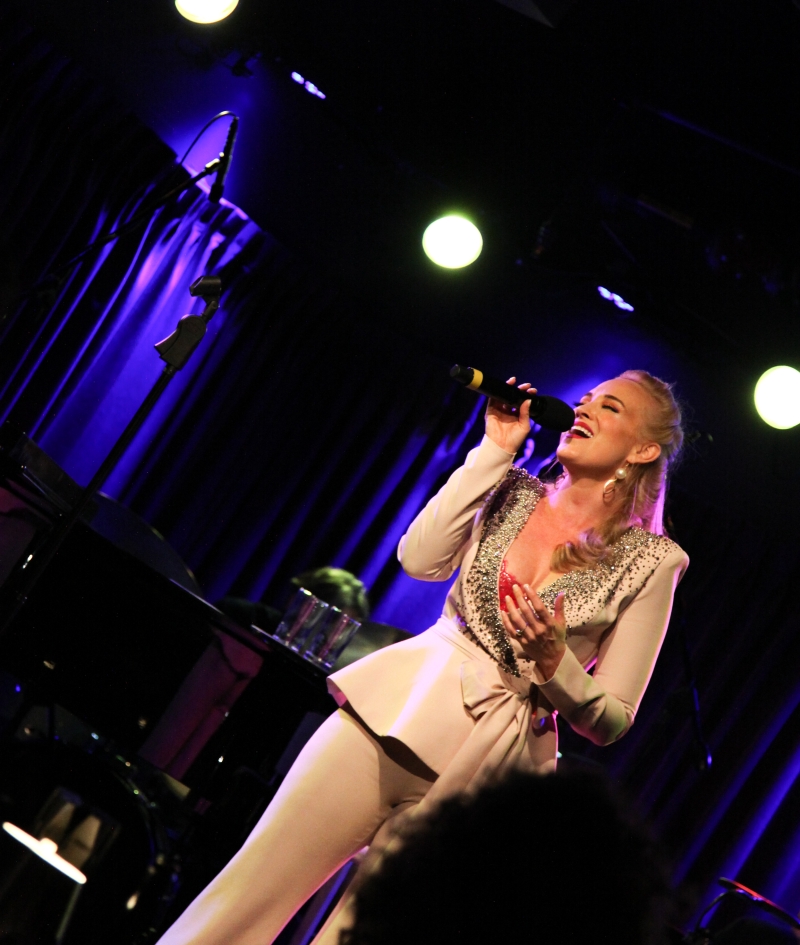 Review: Brandi Burkhardt Is A Wonder In FINDING WONDERLAND at The Green Room 42 Image