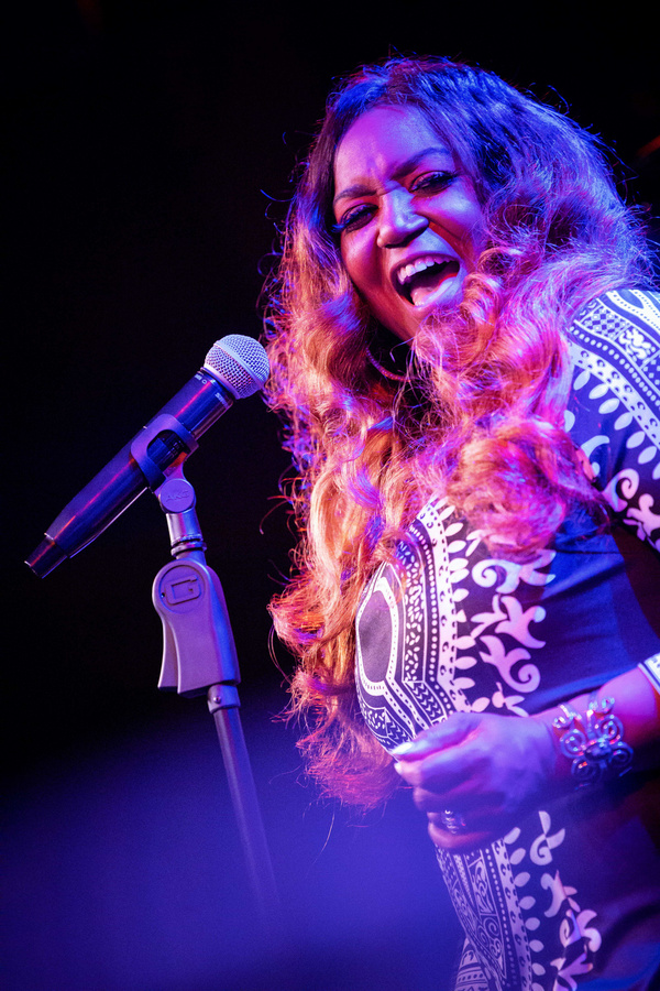 Photos: See Wendy Moten In Her Sold-Out Birdland Concert Image
