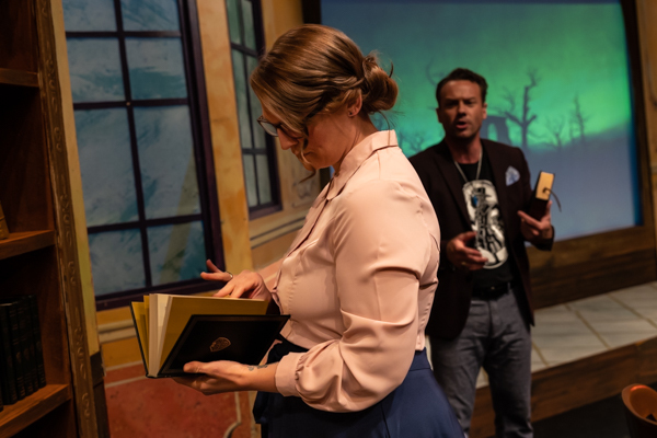 Photos: First look at Stage Right Theatrics' THE UNCANNY Image
