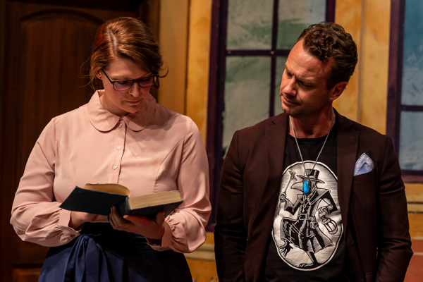 Photos: First look at Stage Right Theatrics' THE UNCANNY Image