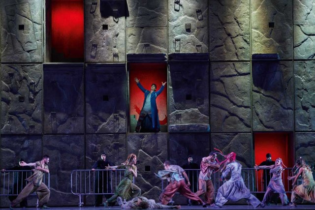 Review: NOTRE DAME DE PARIS al PALAEUR Image