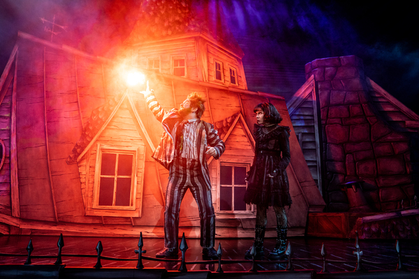Photos: See Alex Brightman, Elizabeth Teeter & More in New Images From BEETLEJUICE's Broadway Return Image