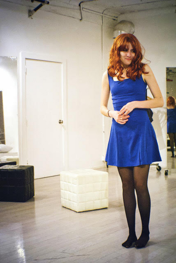 Photos: Inside THE GIRL WITH THE RED HAIR Feedback Reading Image