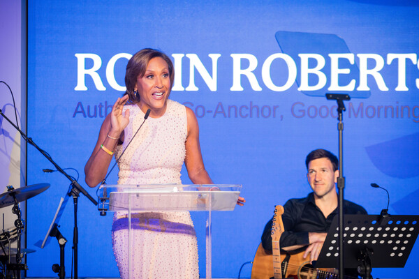 Photos: See Ariana DeBose, Darren Criss & More at NIGHT OF COVENANT HOUSE STARS Gala 