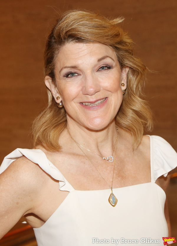 Photos: 2022 Outer Critics Circle Award Winners Walk the Red Carpet Image