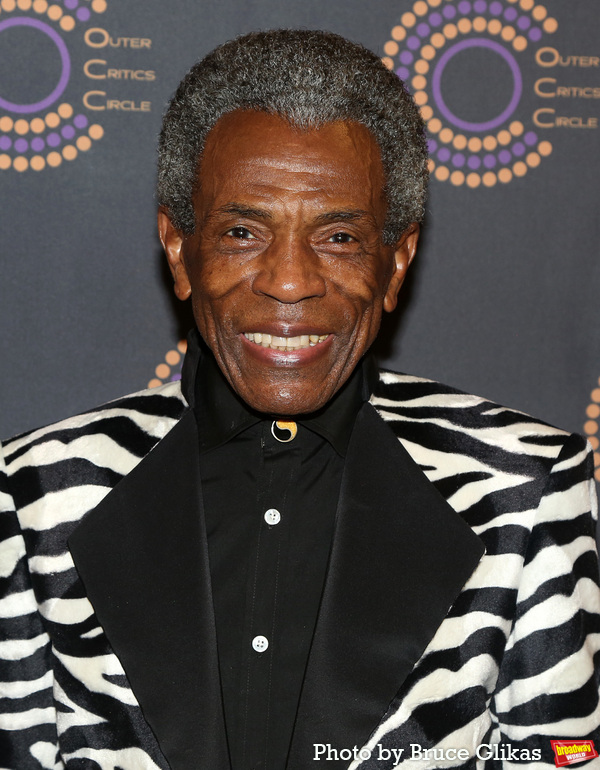 Photos: 2022 Outer Critics Circle Award Winners Walk the Red Carpet Image