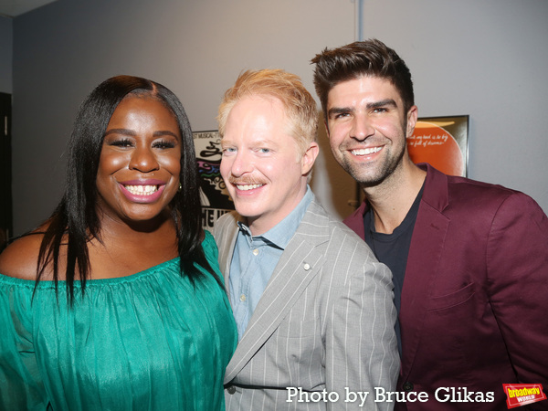 Photos: 2022 Outer Critics Circle Award Winners Walk the Red Carpet Image