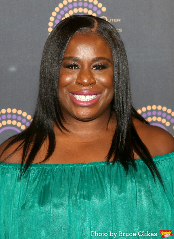 Photos: 2022 Outer Critics Circle Award Winners Walk the Red Carpet Image