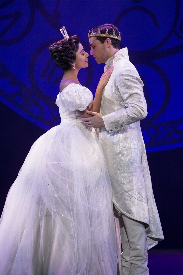 Review: RODGERS + HAMMERSTEIN'S CINDERELLA at Regent Theatre Image