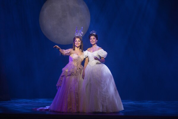 Review: RODGERS + HAMMERSTEIN'S CINDERELLA at Regent Theatre  Image