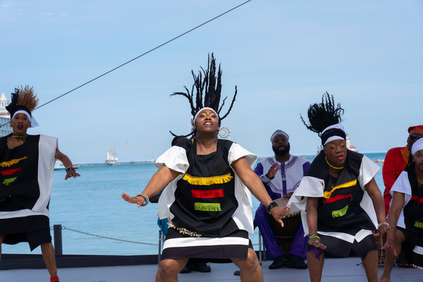 Photos: SEE CHICAGO DANCE Kicks Off Chicago Dance Month At Navy Pier Image