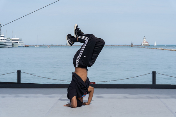Photos: SEE CHICAGO DANCE Kicks Off Chicago Dance Month At Navy Pier Image