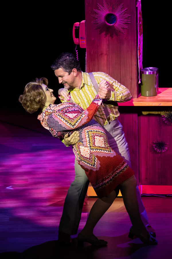Photos/Video: First Look at SKATES at The Studebaker Theater Image