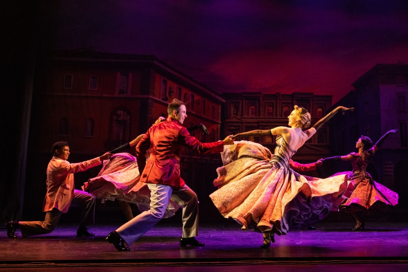 Review: Funny But Flawed TOOTSIE Musical Adaptation Sashays Into OC's Segerstrom Center Image