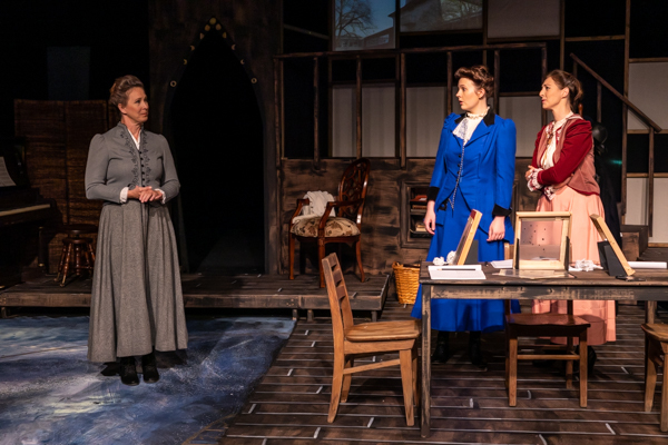 Photos: First look at Red Herring Productions' SILENT SKY Image