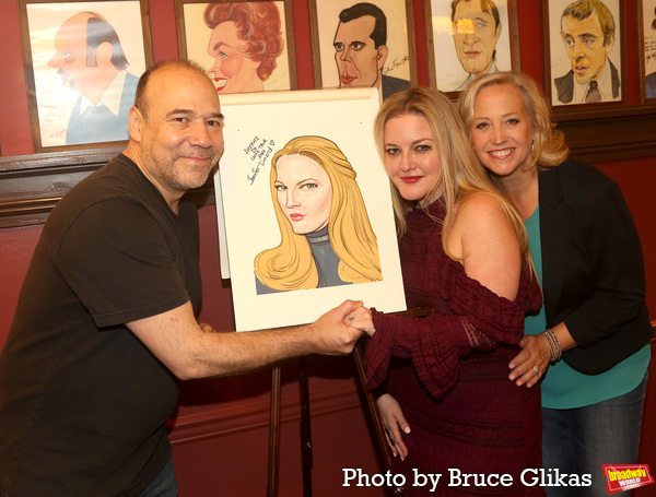 Photos: Jennifer Simard Receives Her Portrait at Sardi's Image