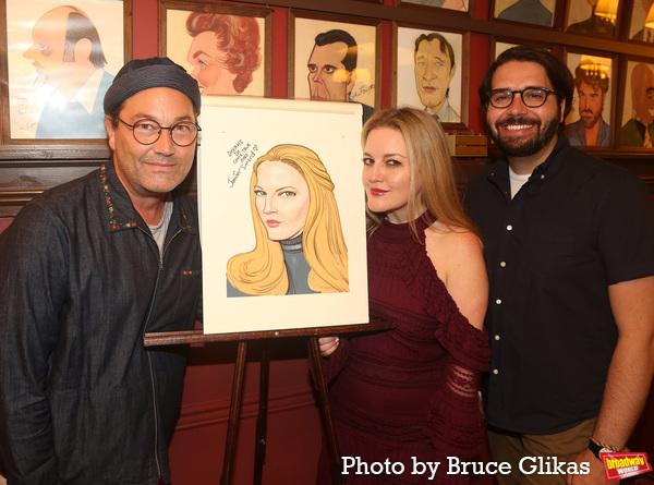 Photos: Jennifer Simard Receives Her Portrait at Sardi's Image