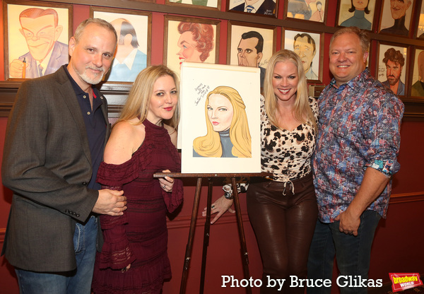 Photos: Jennifer Simard Receives Her Portrait at Sardi's 