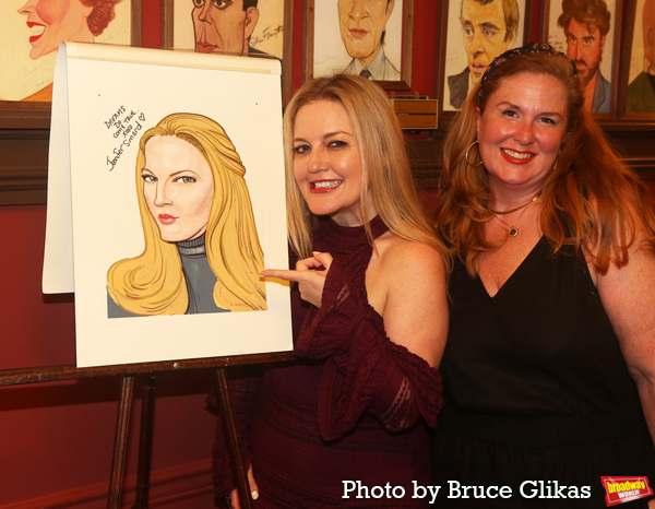 Photos: Jennifer Simard Receives Her Portrait at Sardi's Image