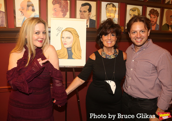 Photos: Jennifer Simard Receives Her Portrait at Sardi's Image