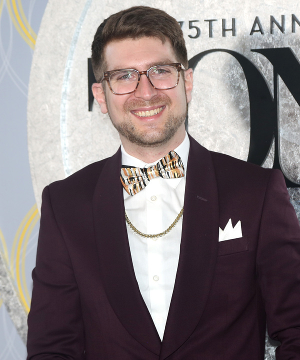Photos: Broadway Stars Align on the 2022 Tony Awards Red Carpet Image