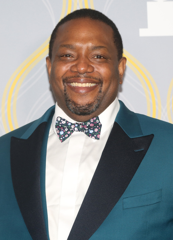 Photos: Broadway Stars Align on the 2022 Tony Awards Red Carpet Image