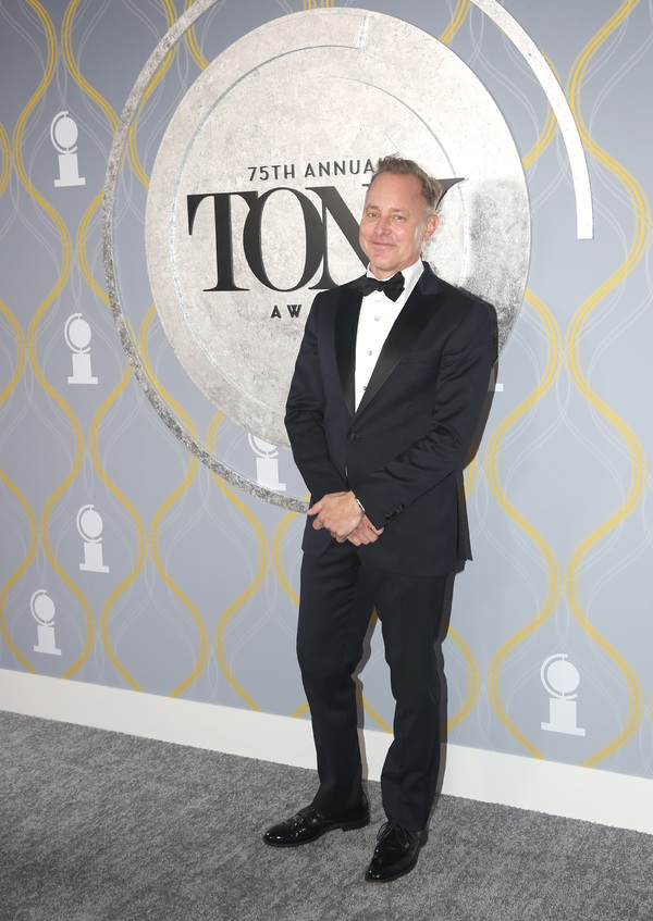 Photos: Broadway Stars Align on the 2022 Tony Awards Red Carpet Image