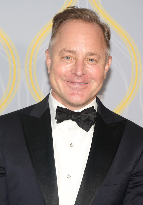 Photos: Broadway Stars Align on the 2022 Tony Awards Red Carpet Image