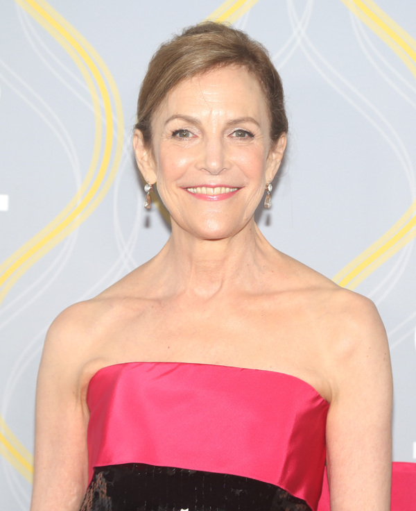 Photos: Broadway Stars Align on the 2022 Tony Awards Red Carpet Image