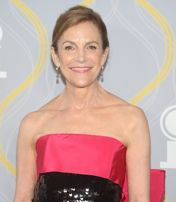 Photos: Broadway Stars Align on the 2022 Tony Awards Red Carpet Image