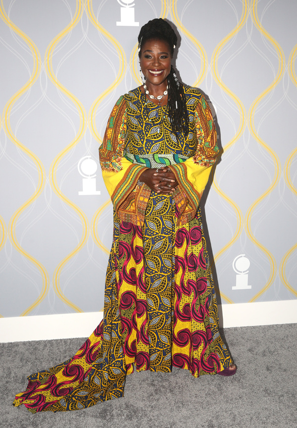 Photos: Broadway Stars Align on the 2022 Tony Awards Red Carpet Image