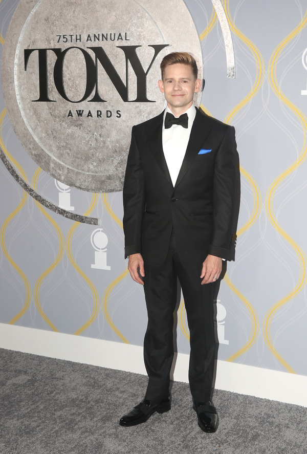 Photos: Broadway Stars Align on the 2022 Tony Awards Red Carpet Image