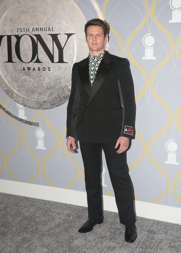 Photos: Broadway Stars Align on the 2022 Tony Awards Red Carpet Image