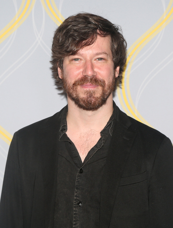 Photos: Broadway Stars Align on the 2022 Tony Awards Red Carpet Image