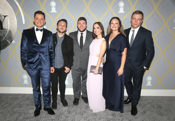 Photos: Broadway Stars Align on the 2022 Tony Awards Red Carpet Image