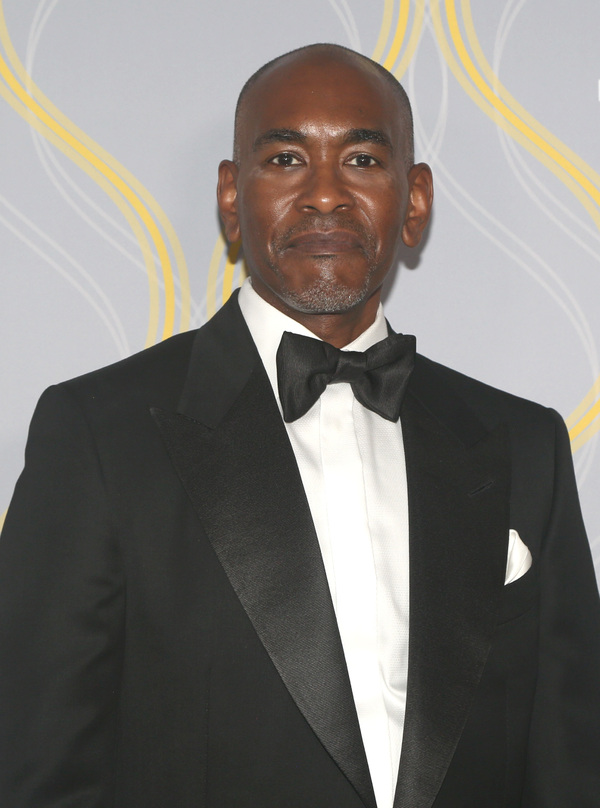 Photos: Broadway Stars Align on the 2022 Tony Awards Red Carpet Image