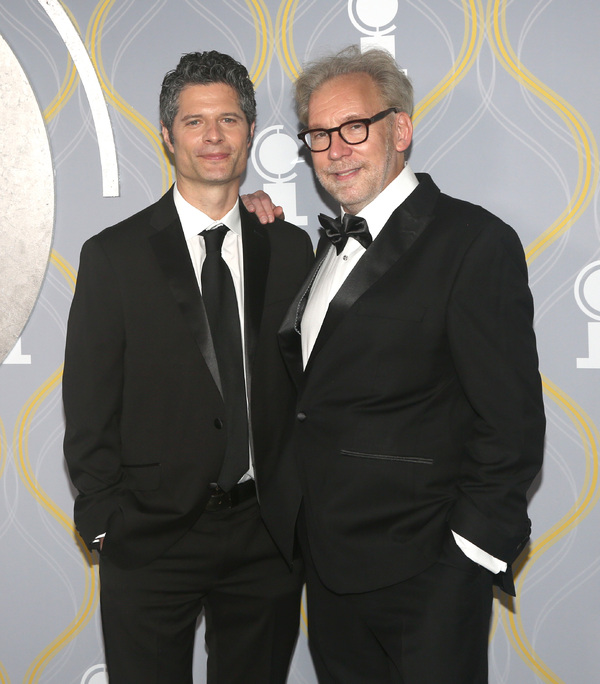 Photos: Broadway Stars Align on the 2022 Tony Awards Red Carpet Image