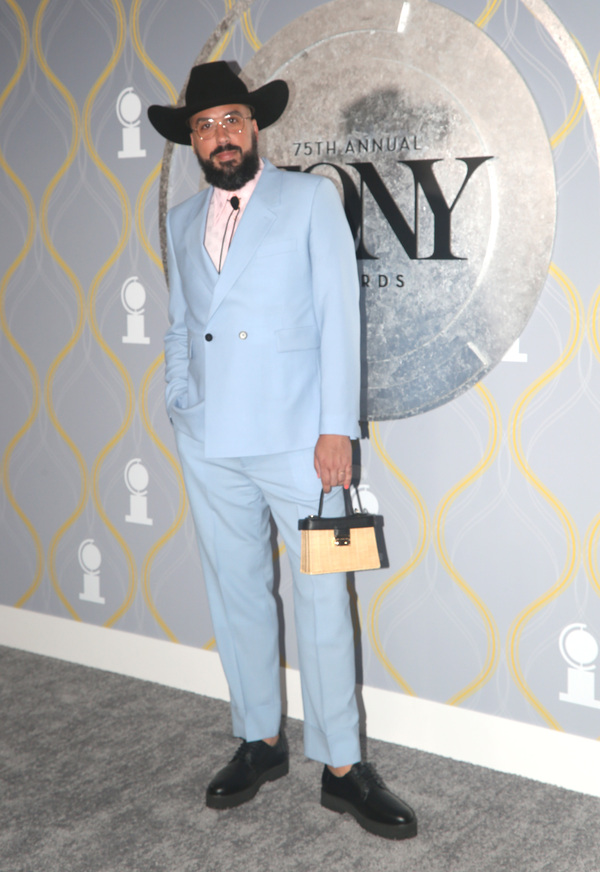 Photos: Broadway Stars Align on the 2022 Tony Awards Red Carpet Image