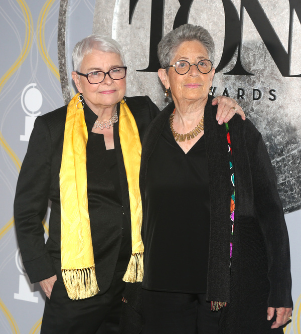 Photos: Broadway Stars Align on the 2022 Tony Awards Red Carpet Image