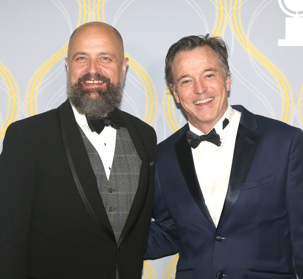 Photos: Broadway Stars Align on the 2022 Tony Awards Red Carpet Image