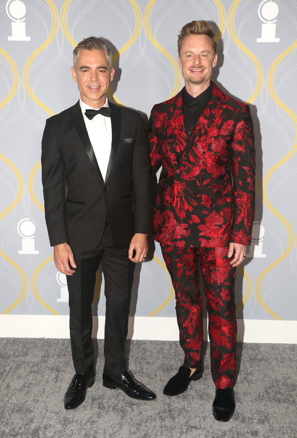 Photos: Broadway Stars Align on the 2022 Tony Awards Red Carpet Image