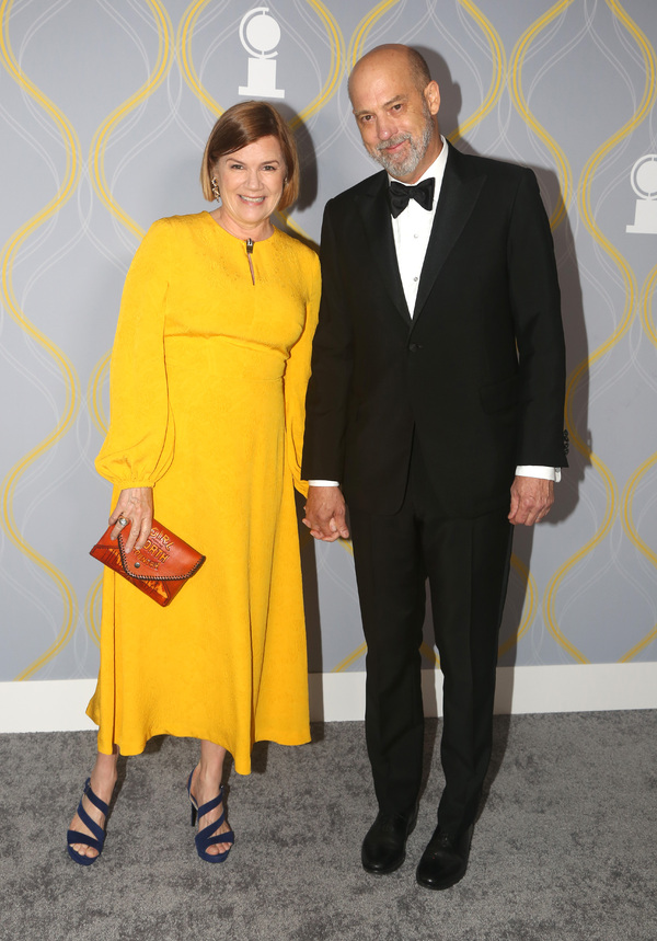 Photos: Broadway Stars Align on the 2022 Tony Awards Red Carpet Image
